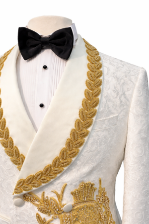 Alternative view of Costume Versailles Royal